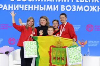 Национальный чемпионат «Абилимпикс» акцентирует внимание на роли семьи в воспитании детей с ОВЗ